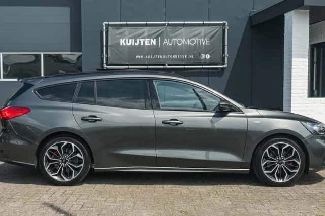 Ford Focus (2019) thumbnail 4