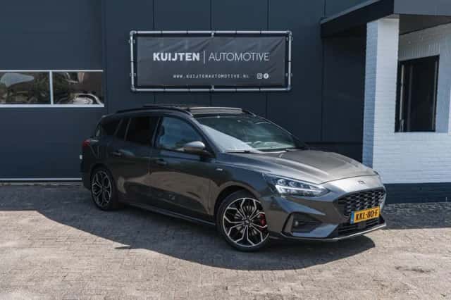 Ford Focus (2020) thumbnail 1