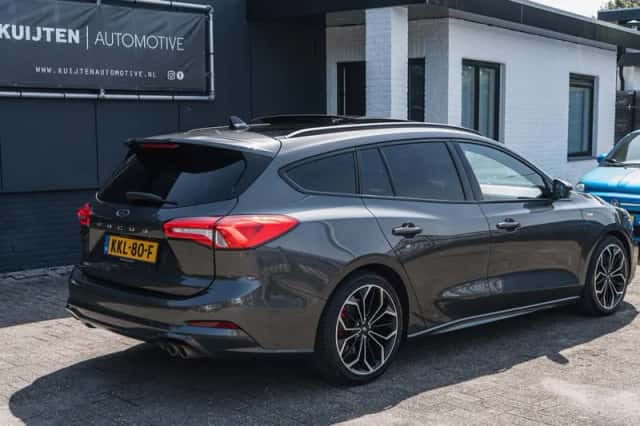Ford Focus (2020) thumbnail 4