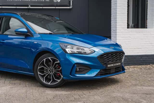 Ford Focus (2019) thumbnail 3