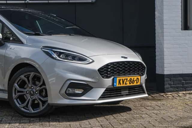 Ford Fiesta (2019) thumbnail 3