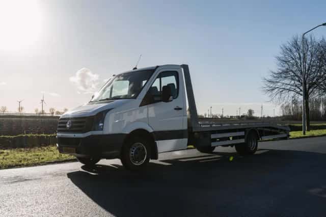 Volkswagen Crafter (2014) thumbnail 1