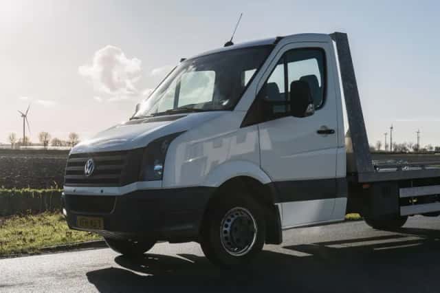 Volkswagen Crafter (2014) thumbnail 2