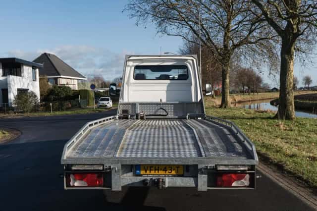Volkswagen Crafter (2014) thumbnail 5