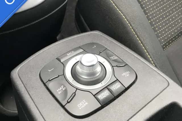 Renault Grand Scénic (2010) thumbnail 5