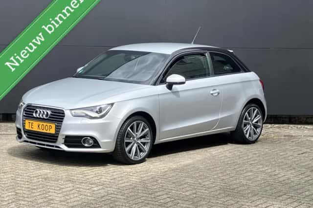 Audi A1 (2012) thumbnail 1