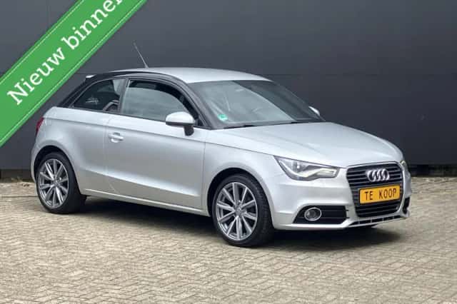 Audi A1 (2012) thumbnail 2