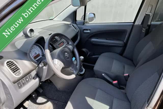 Suzuki Splash (2013) thumbnail 5