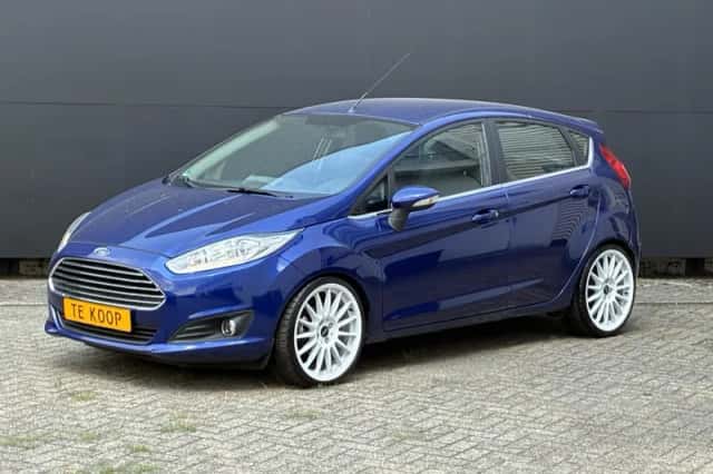 Ford Fiesta (2016) thumbnail 1