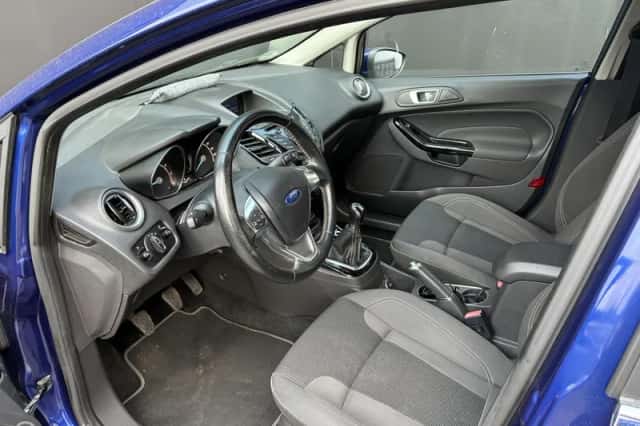 Ford Fiesta (2016) thumbnail 6