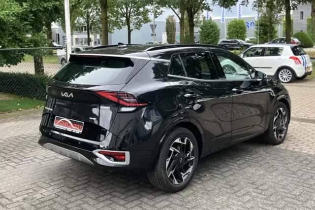 Kia Sportage (2023) thumbnail 6