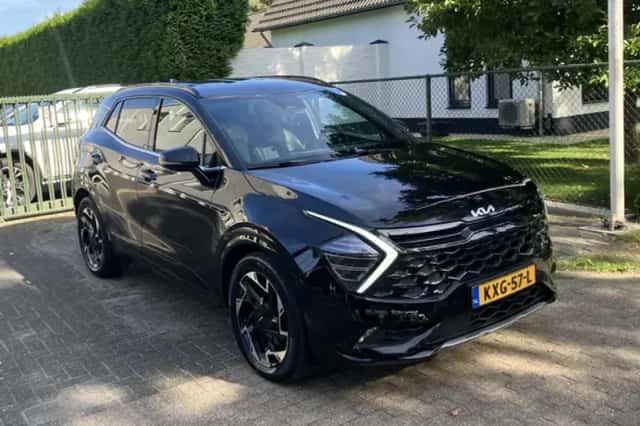 Kia Sportage (2023) thumbnail 3