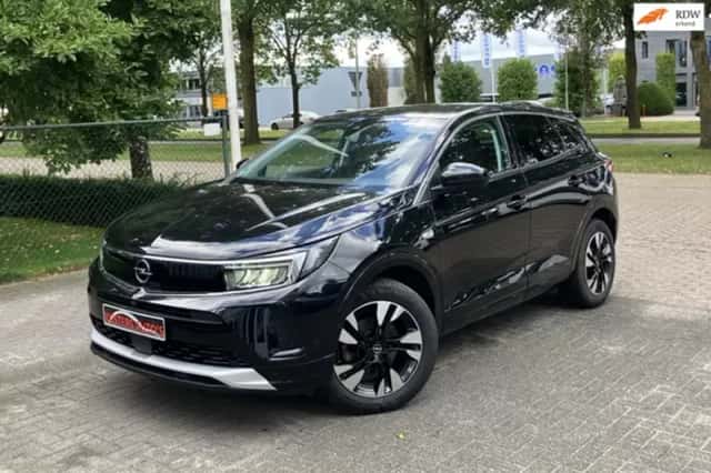 Opel Grandland (2023) thumbnail 1