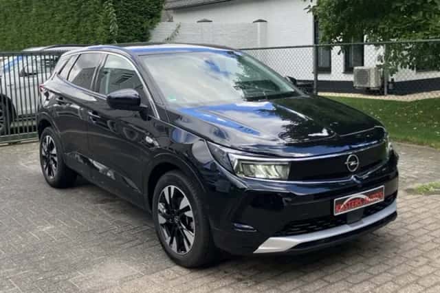 Opel Grandland (2023) thumbnail 3