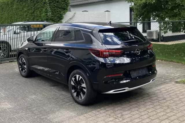 Opel Grandland (2023) thumbnail 6
