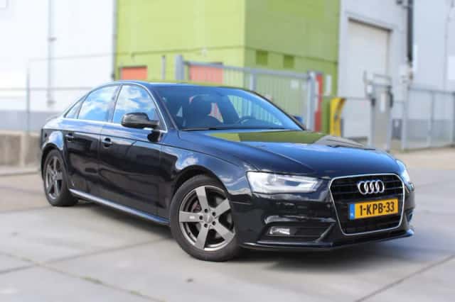 Audi A4 (2013) thumbnail 1