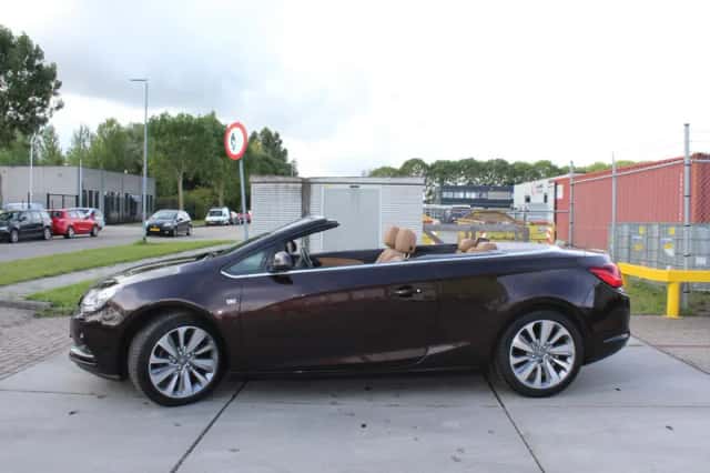 Opel Cascada (2014) thumbnail 5
