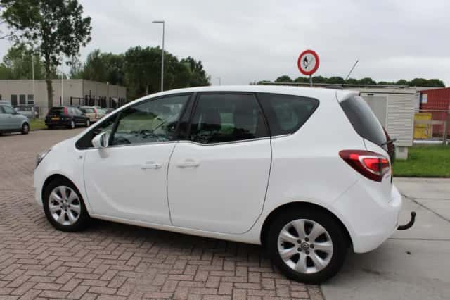 Opel Meriva (2016) thumbnail 2