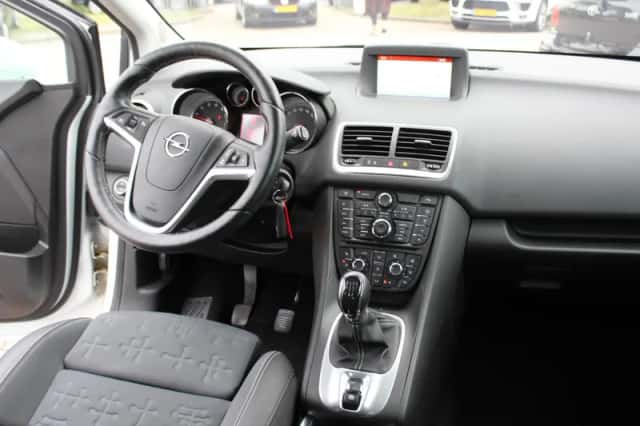 Opel Meriva (2016) thumbnail 5
