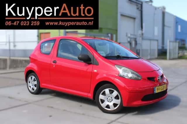 Toyota Aygo (2008) thumbnail 1