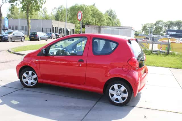 Toyota Aygo (2008) thumbnail 6