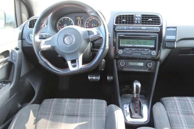 Volkswagen Polo (2011) thumbnail 5