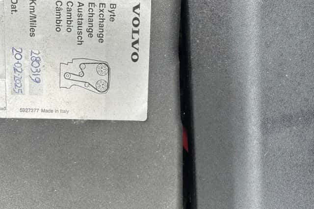 Volvo V40 (2012) thumbnail 4
