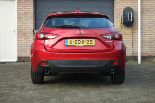 Mazda 3 (2014) thumbnail 5