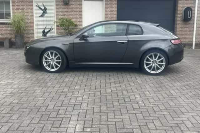 Alfa Romeo Brera (2009) thumbnail 4