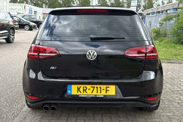 Volkswagen Golf (2013) thumbnail 4