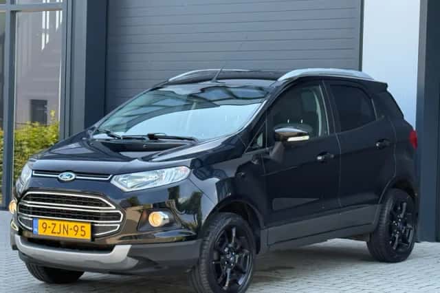Ford EcoSport (2015) thumbnail 3