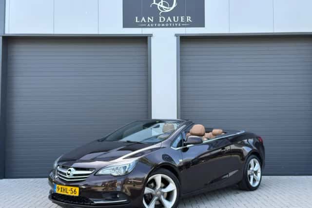 Opel Cascada (2014) thumbnail 1