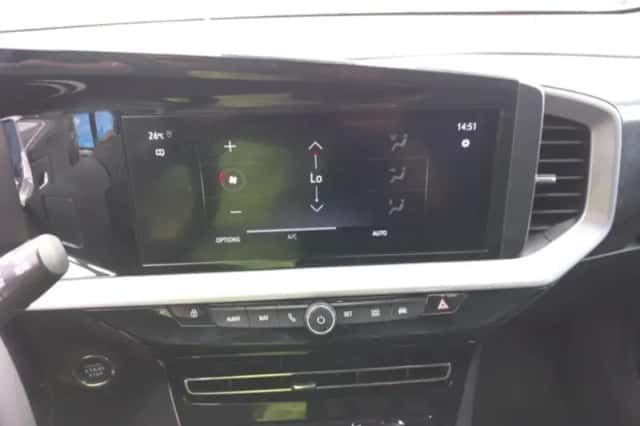 Opel Mokka (2024) thumbnail 5