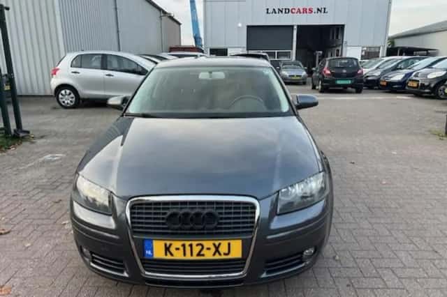 Audi A3 (2005) thumbnail 2