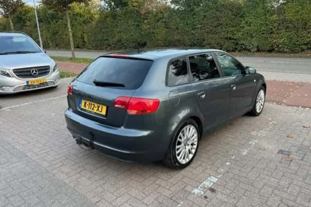 Audi A3 (2005) thumbnail 5