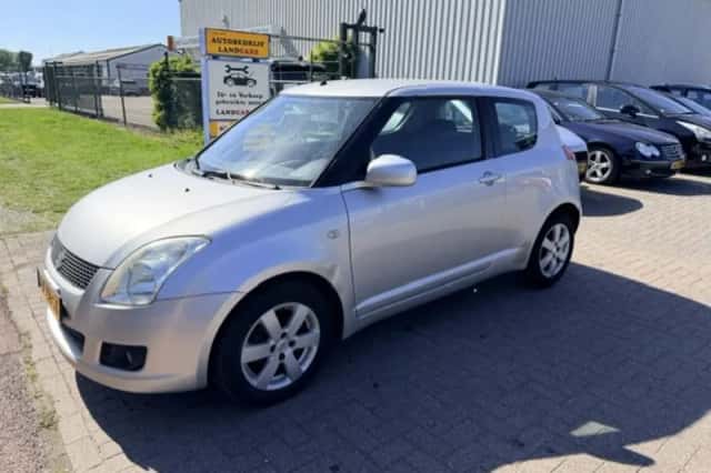Suzuki Swift (2008) thumbnail 1
