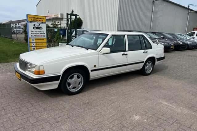 Volvo 940 (1990) thumbnail 1