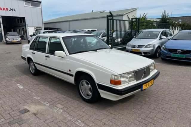 Volvo 940 (1990) thumbnail 3