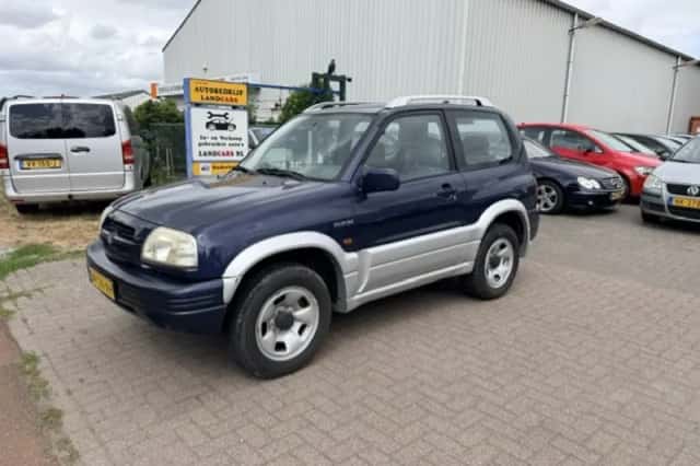 Suzuki Grand Vitara (1999) thumbnail 1