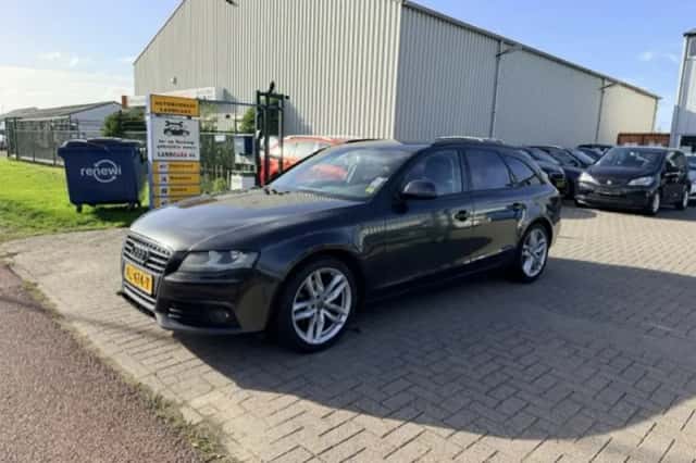 Audi A4 (2009) thumbnail 1