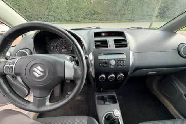 Suzuki SX4 (2006) thumbnail 4