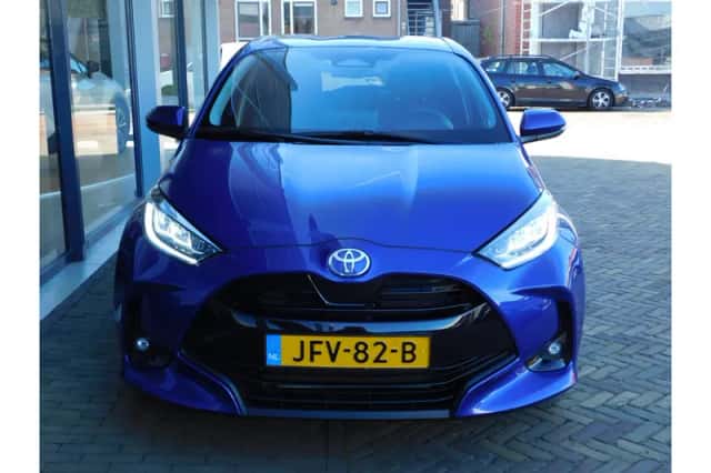 Toyota Yaris (2025) thumbnail 4