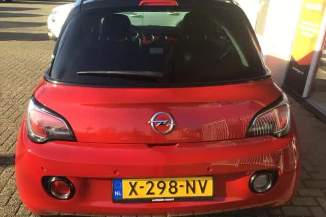 Opel Adam (2016) thumbnail 3