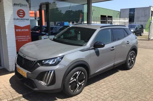 Peugeot 2008 (2025) thumbnail 1