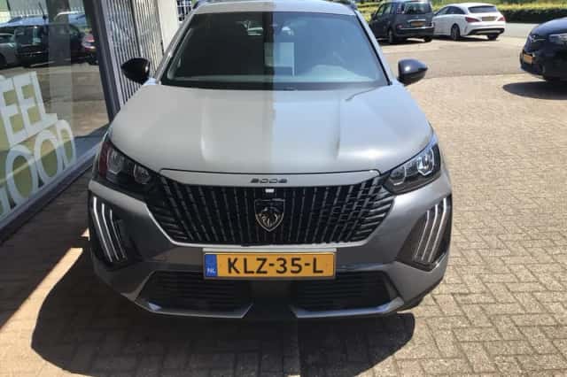 Peugeot 2008 (2025) thumbnail 6