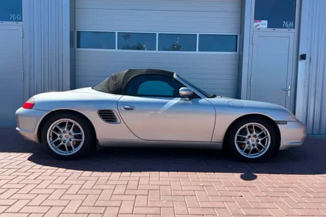 Porsche Boxster (2003) thumbnail 4