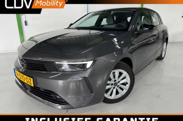 Opel Astra (2022) thumbnail 1