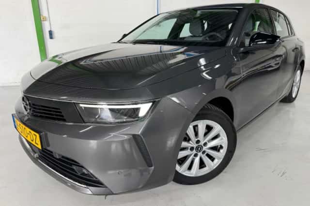 Opel Astra (2022) thumbnail 2