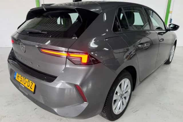 Opel Astra (2022) thumbnail 5