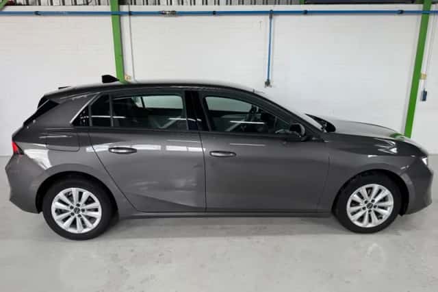 Opel Astra (2022) thumbnail 6